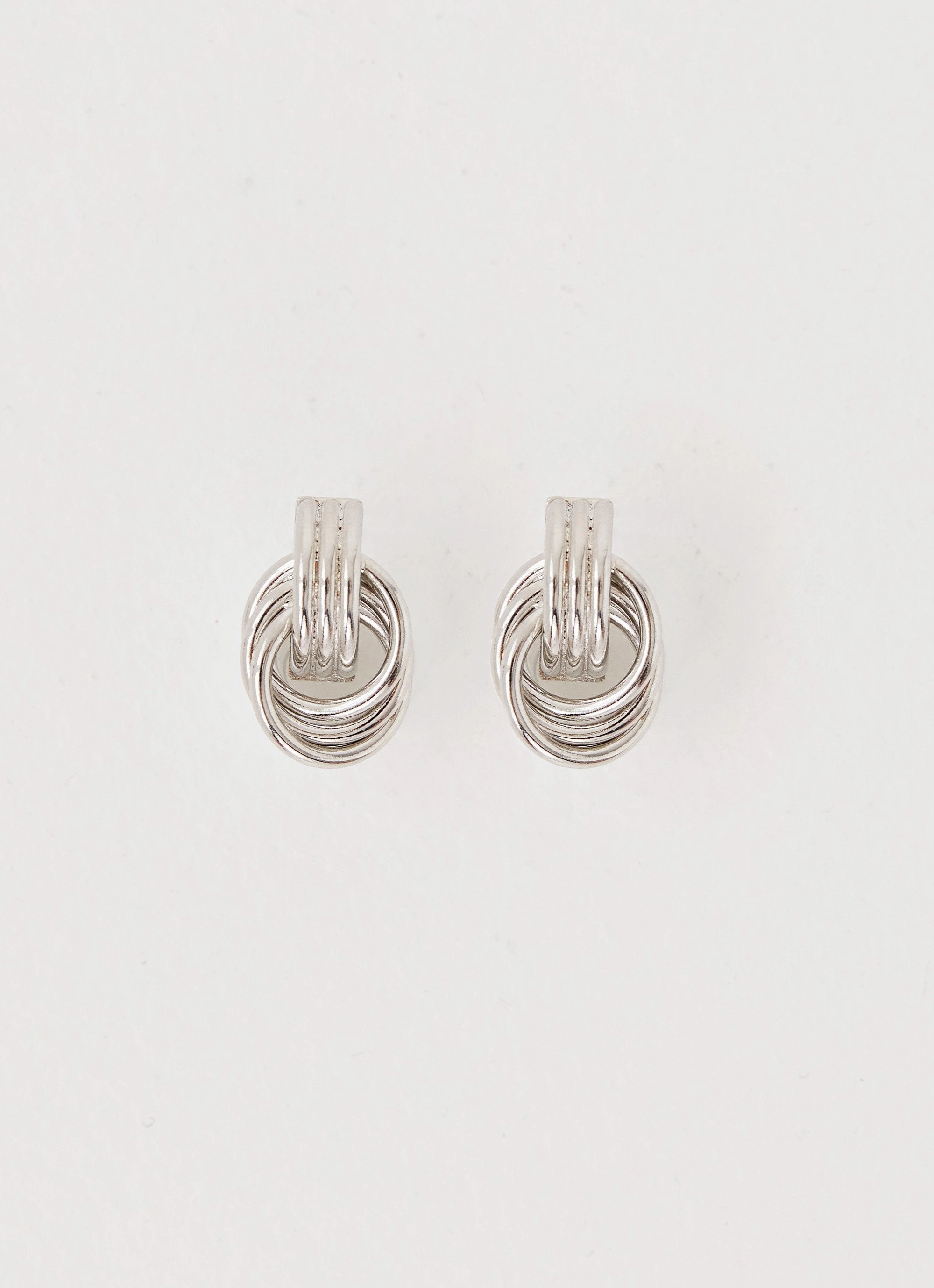 Gracia Knot Earrings - Silver