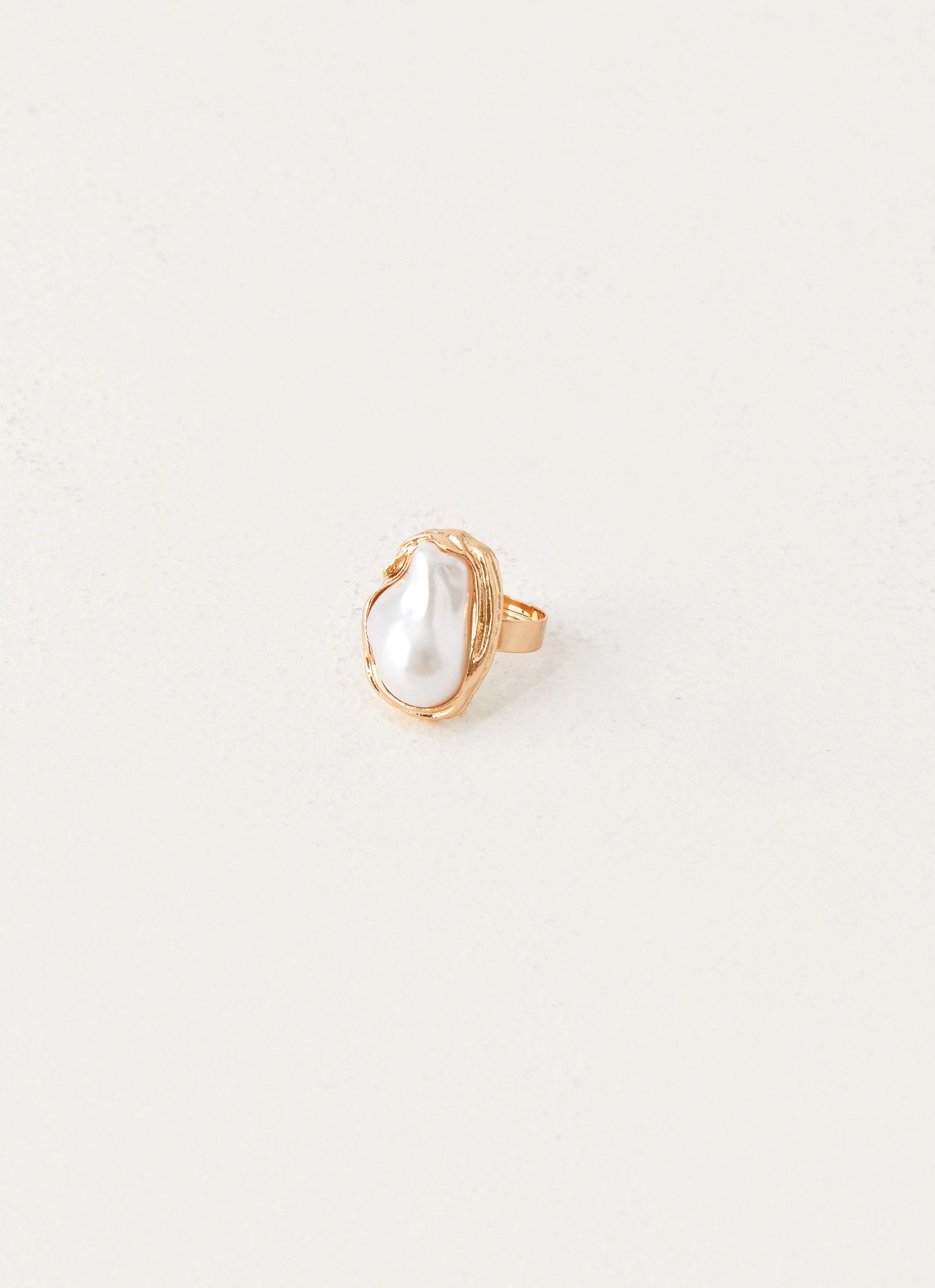 Salina Ring - Pearl