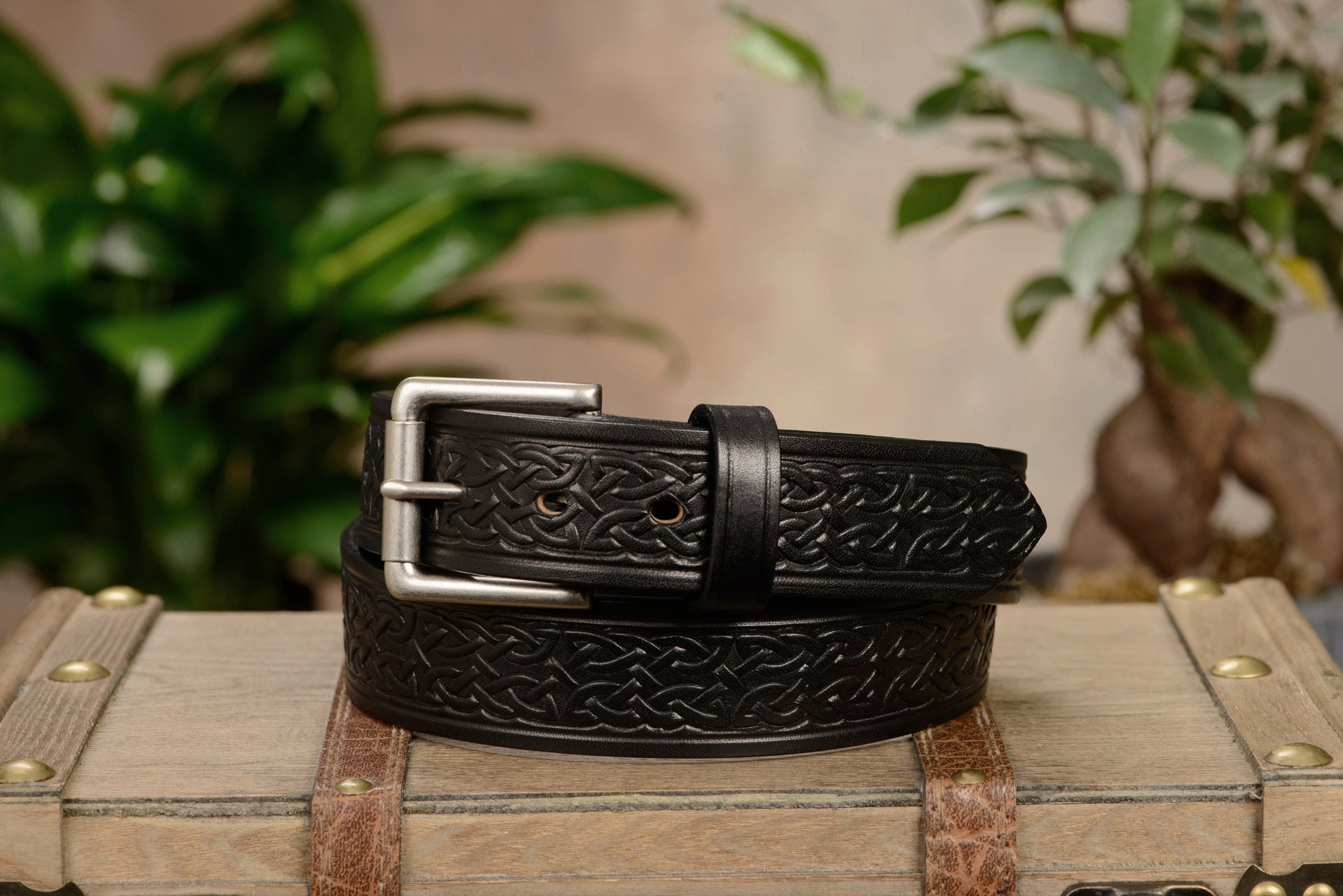 The Maverick: Men's Black Celtic Leather Belt 1.50"