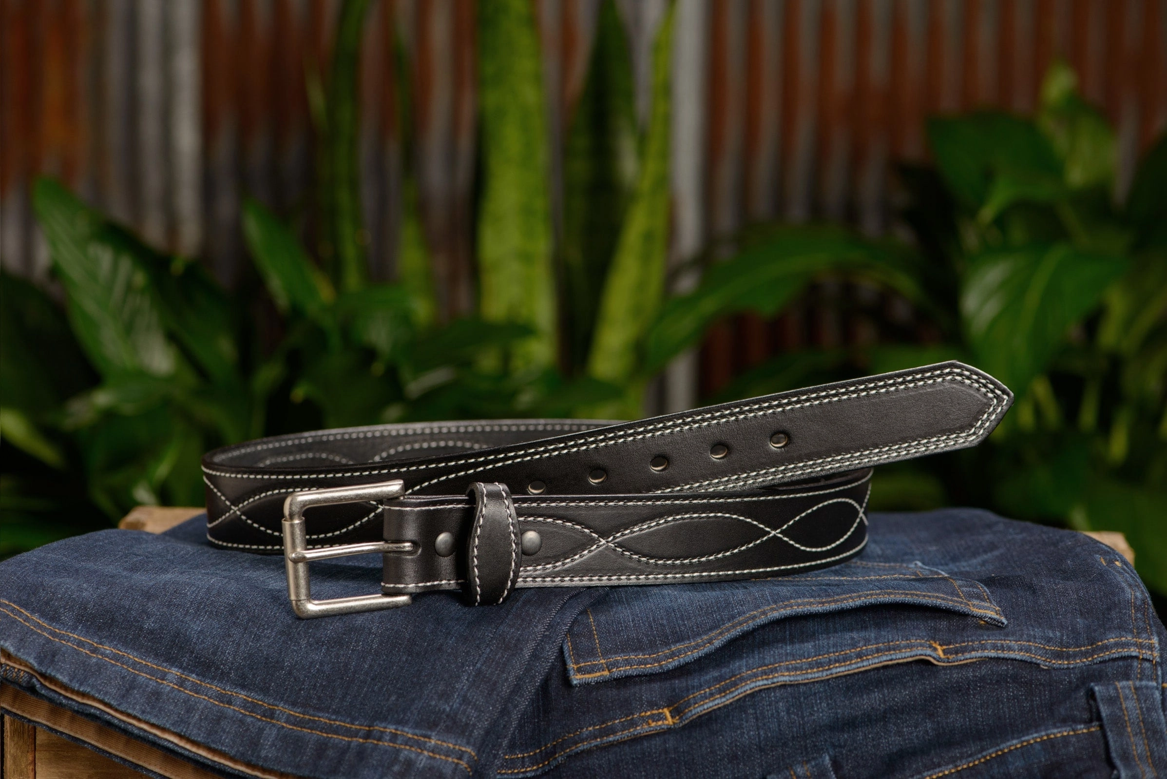 The Maverick: Men's Black Figure 8 Stitched Leather Belt With White Thread 1.50"